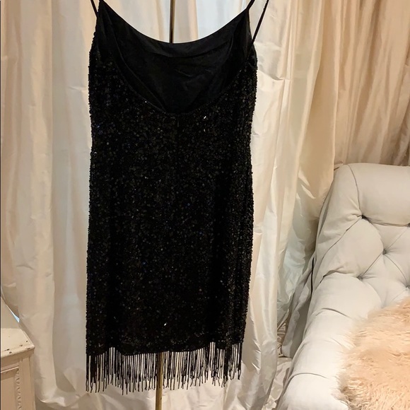 Dress - Picture 4 of 5